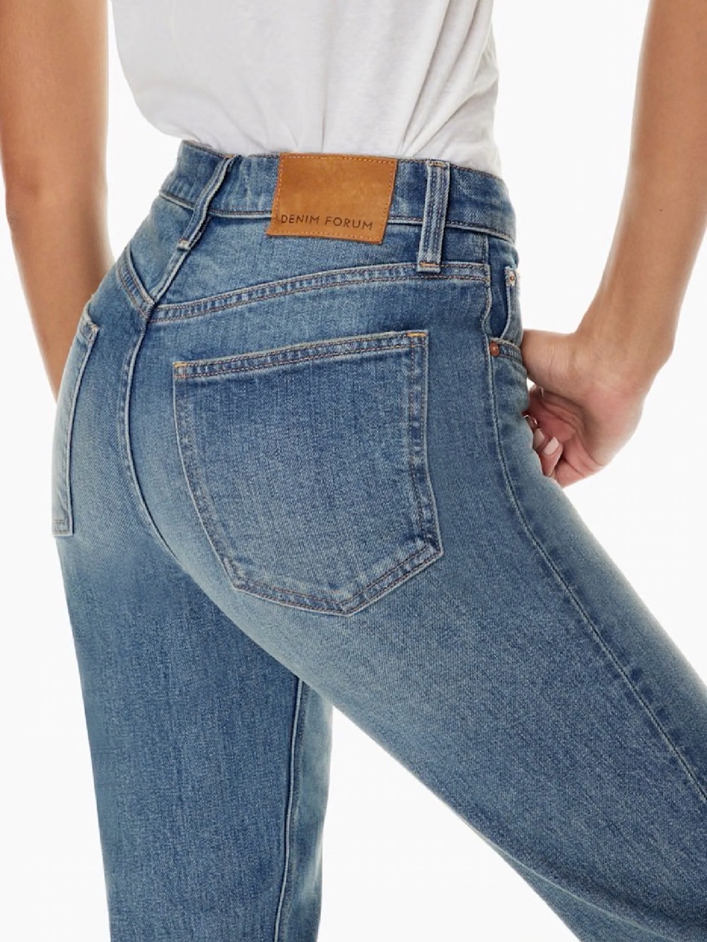 Denim Forum The Arlo High Rise Straight-Leg Women’s Jeans - Picture 4 of 9